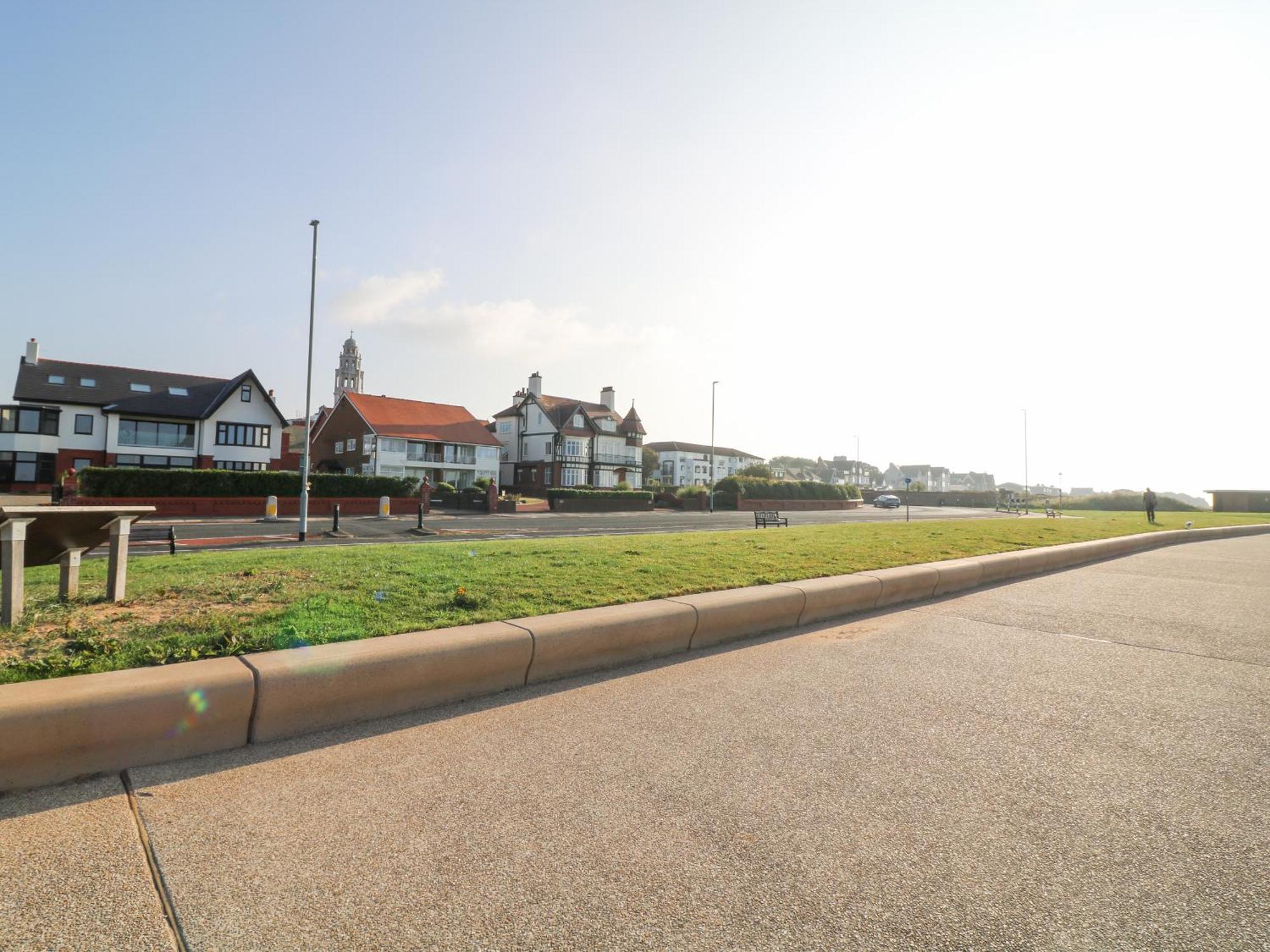 6D Clifton Drive Villa Lytham St Annes Bagian luar foto