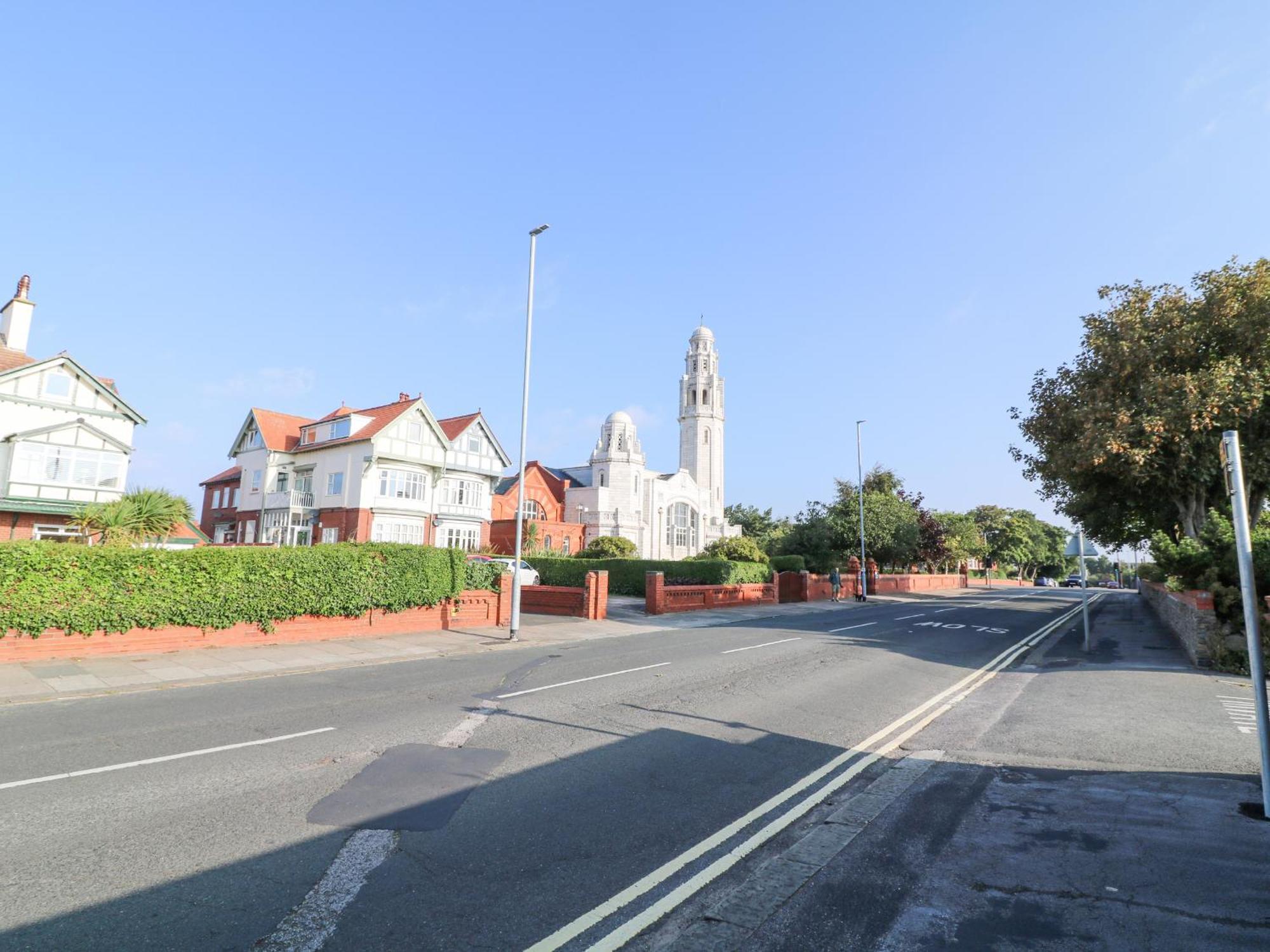 6D Clifton Drive Villa Lytham St Annes Bagian luar foto